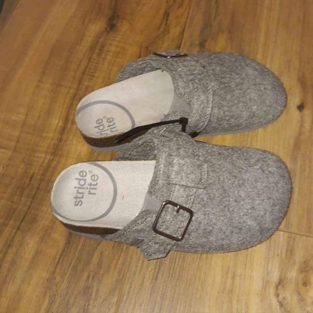 NWT size  12 slip ons